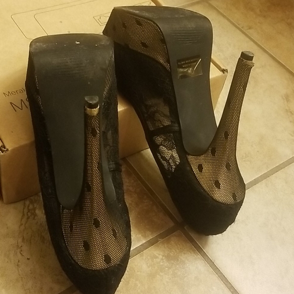 FREDERICK'S OF HOLLYWOOD 8.5 STILETTO PUMP - Picture 10 of 14